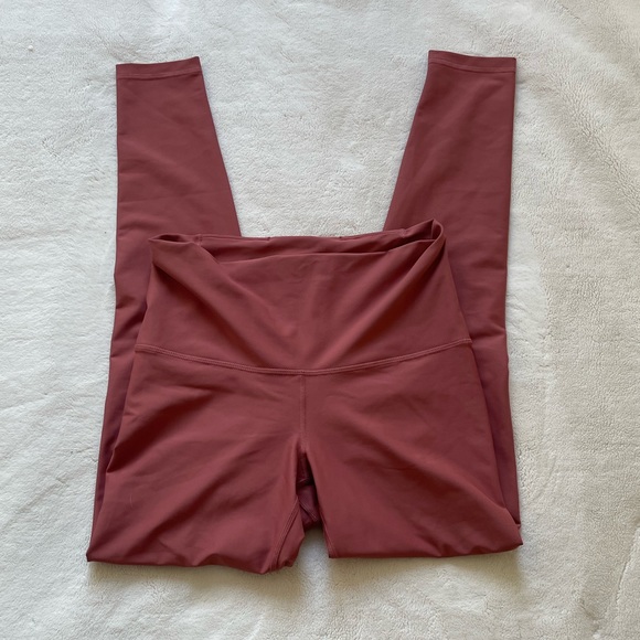 Old Navy power soft leggings with hidden phone pocket high rise compression - Picture 2 of 5